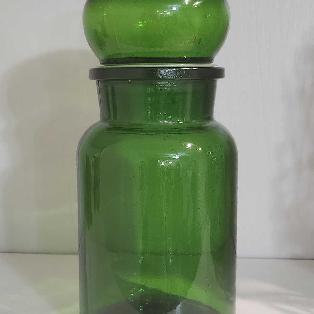 A Pothecary Jar Emerald Green Mid-Centry-Made in Belgium Bubble Top